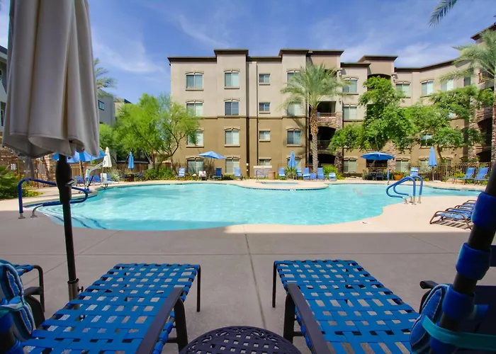 Walk To High St, Gem W/ Resort-style Perks Holiday home Phoenix
