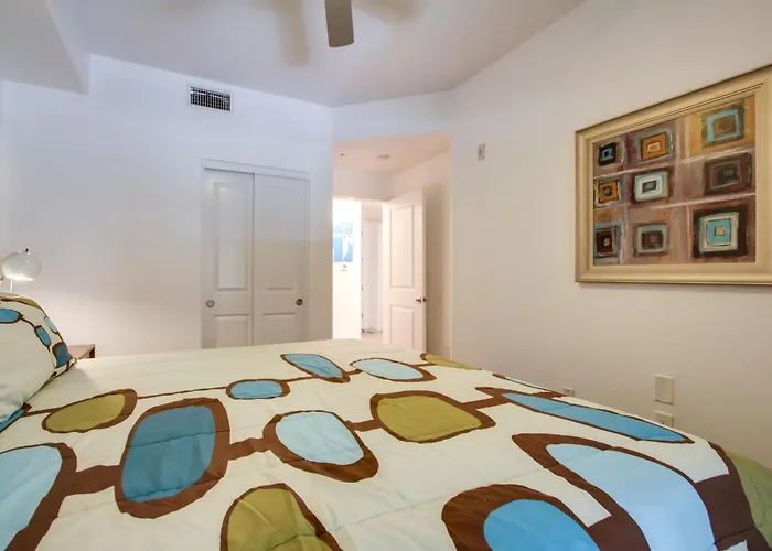 Walk To High St, Gem W/ Resort-style Perks * Phoenix