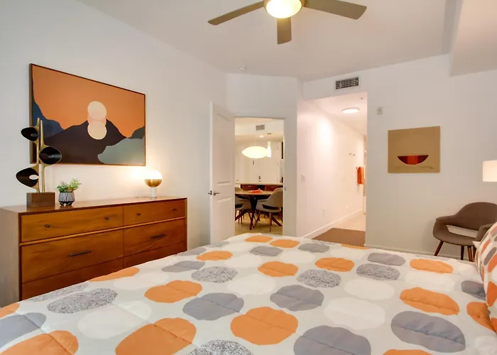 Holiday home Walk To High St, Gem W/ Resort-style Perks